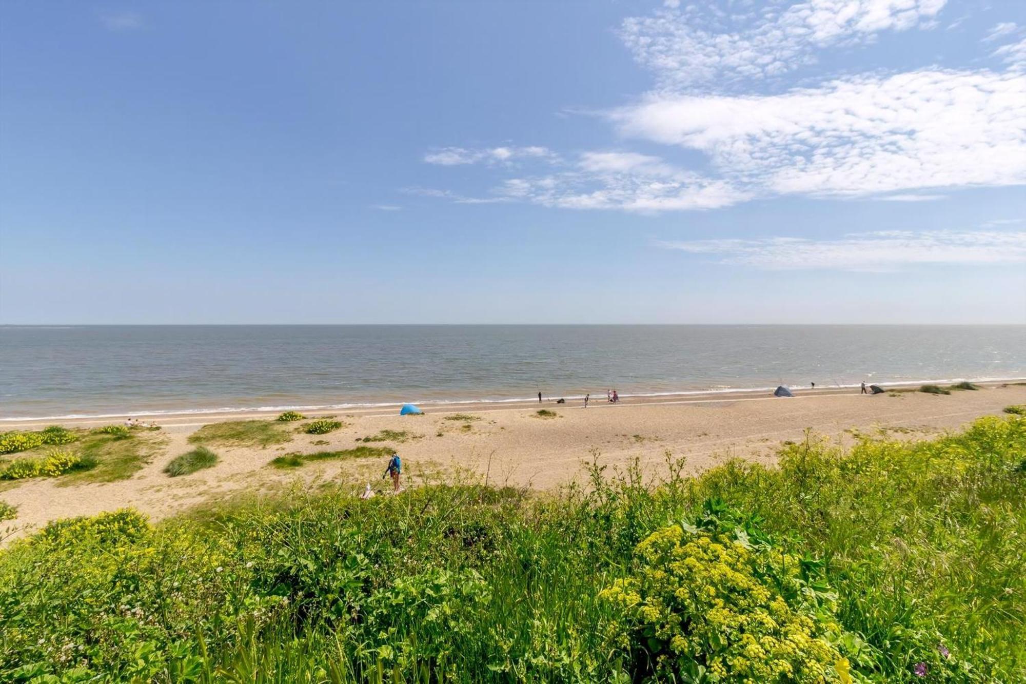 Beautiful 6 Berth Caravan, Nearby Beach In Suffolk Ref 68016Bs Lowestoft Exteriér fotografie