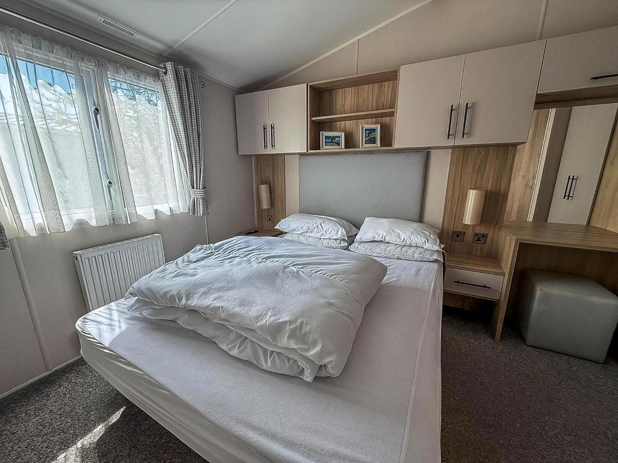 Beautiful 6 Berth Caravan, Nearby Beach In Suffolk Ref 68016Bs Lowestoft Exteriér fotografie