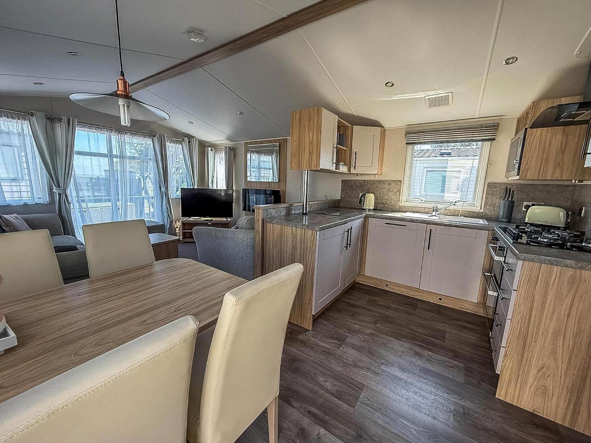 Beautiful 6 Berth Caravan, Nearby Beach In Suffolk Ref 68016Bs Lowestoft Exteriér fotografie